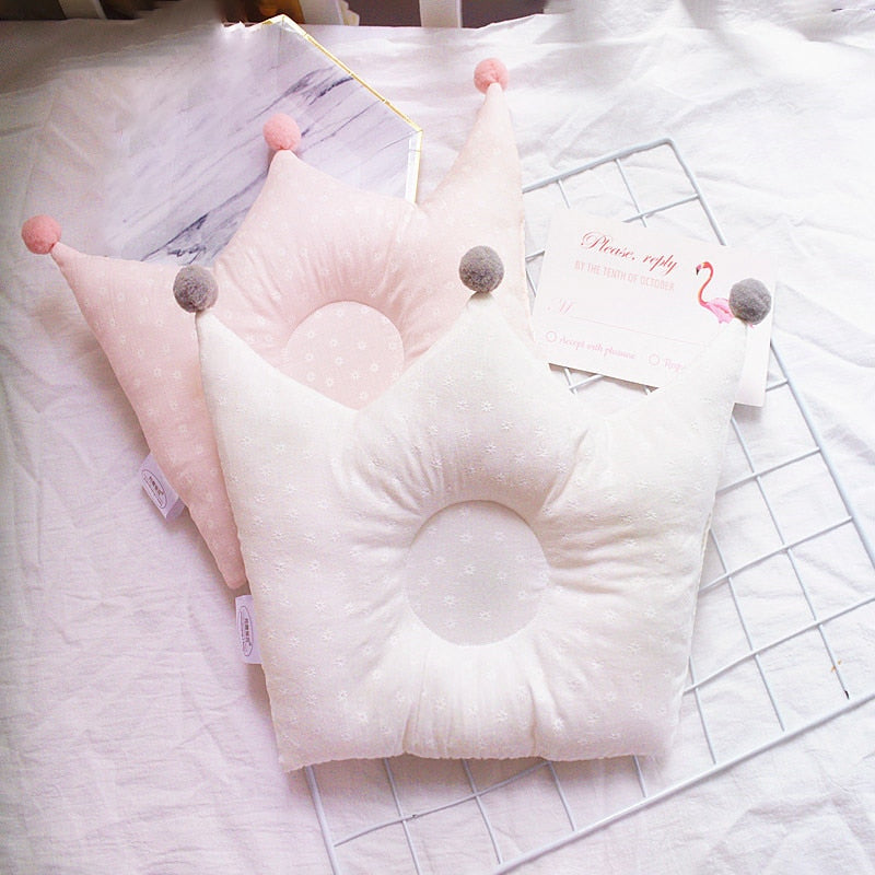 1Pcs Baby Pillows Cute Cartoon Pillow Anti Deflection Head Geometric Crown Shaped Breathable Infant Pillow Nursing Sleep Support