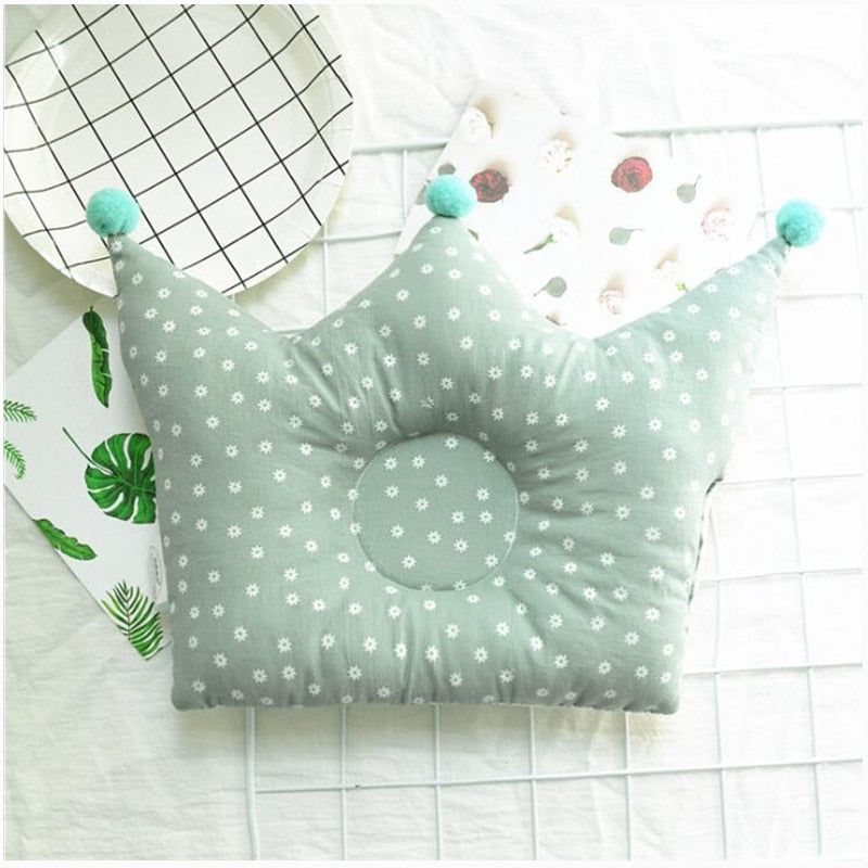1Pcs Baby Pillows Cute Cartoon Pillow Anti Deflection Head Geometric Crown Shaped Breathable Infant Pillow Nursing Sleep Support